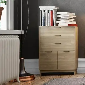 Cajonera de madera con cajones abiertos y correderas metálicas para ropa 1112 NOCE