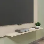 Detalle Panel Mueble para TV Bertolini Malla | Hasta 85 Pulgadas 1 estante color Off White y Havana